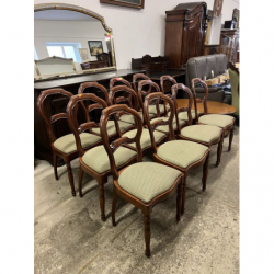 Krzesła drewniane 12 sztuk