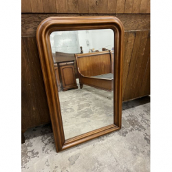 Stylowe Lustro w drewnianej...
