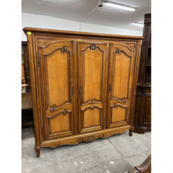 Szafa ludwikowska...