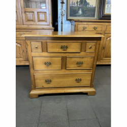 Solidna komoda z litej...